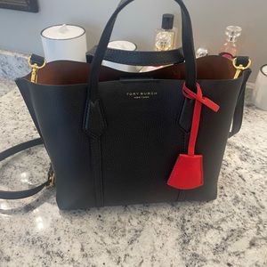 TORY BURCH PERRY SMALL TRIPLE-COMPARTMENT TOTE BAG